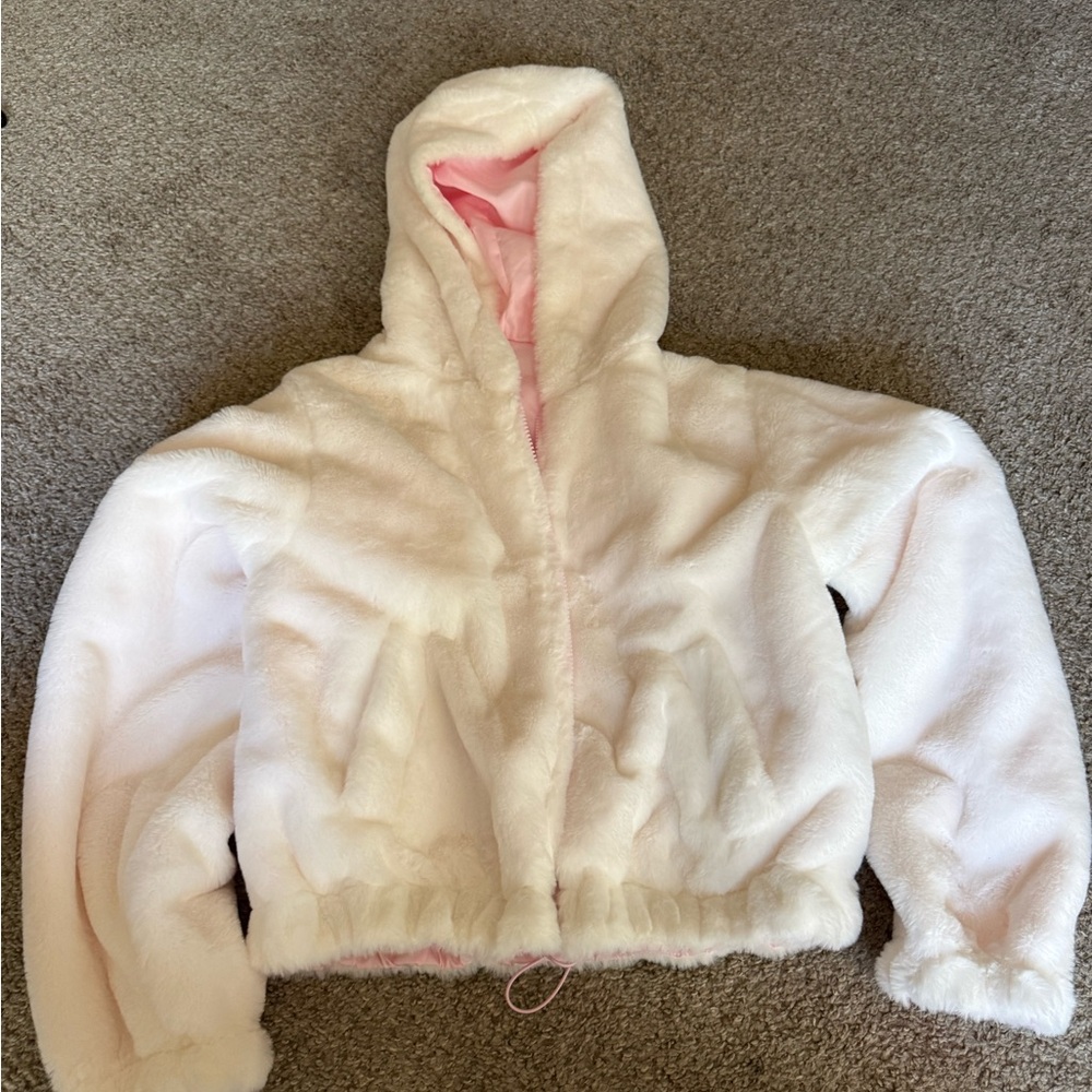 Plush Hooded Faux Fur Jacket - Light Pink Lining